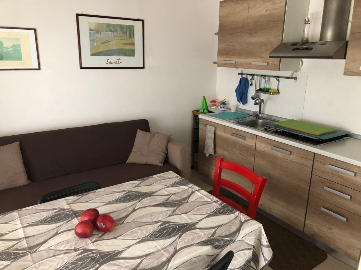 Ferienwohnung Mansarda Mentana Vittoria Exterior foto