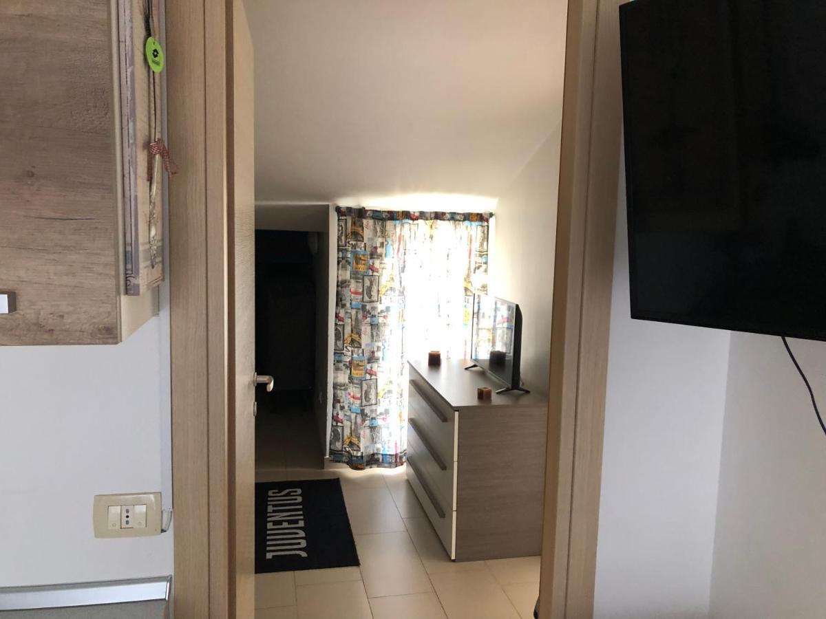 Ferienwohnung Mansarda Mentana Vittoria Exterior foto